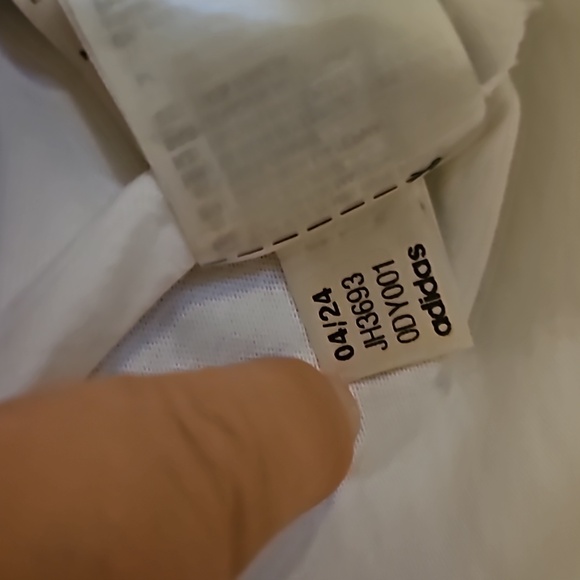 NWT ADDIDAS cotton tee. NWT L - Picture 6 of 7